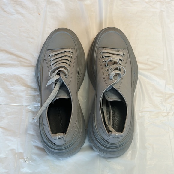 Alexander McQueen men’s Tread slick sneakers size 42 EU ….. authentic no BS ing - Picture 6 of 7